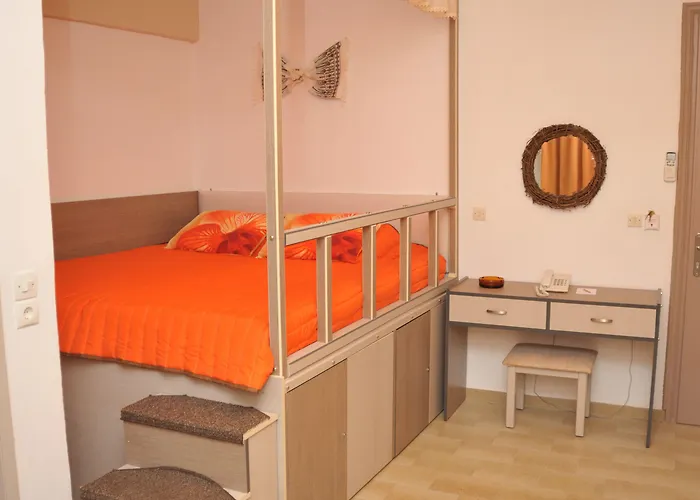 Takis * Ialysos (Rhodes)