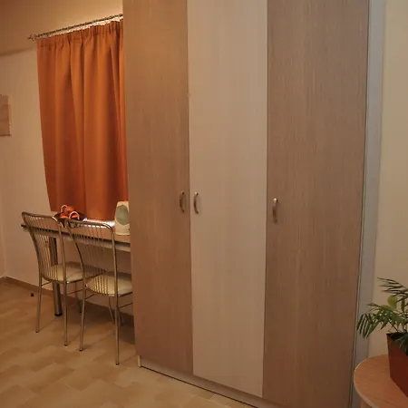Apartment Takis