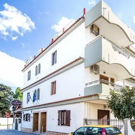 Apartment Takis *