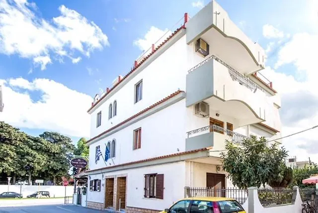 Apartament Takis *